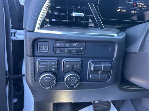 New 2026 Chevrolet Suburban Premier w/ Sun And Tow Package image 18