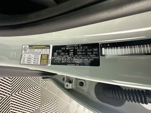 Used 2025 Kia K4 LXS FWD image 12