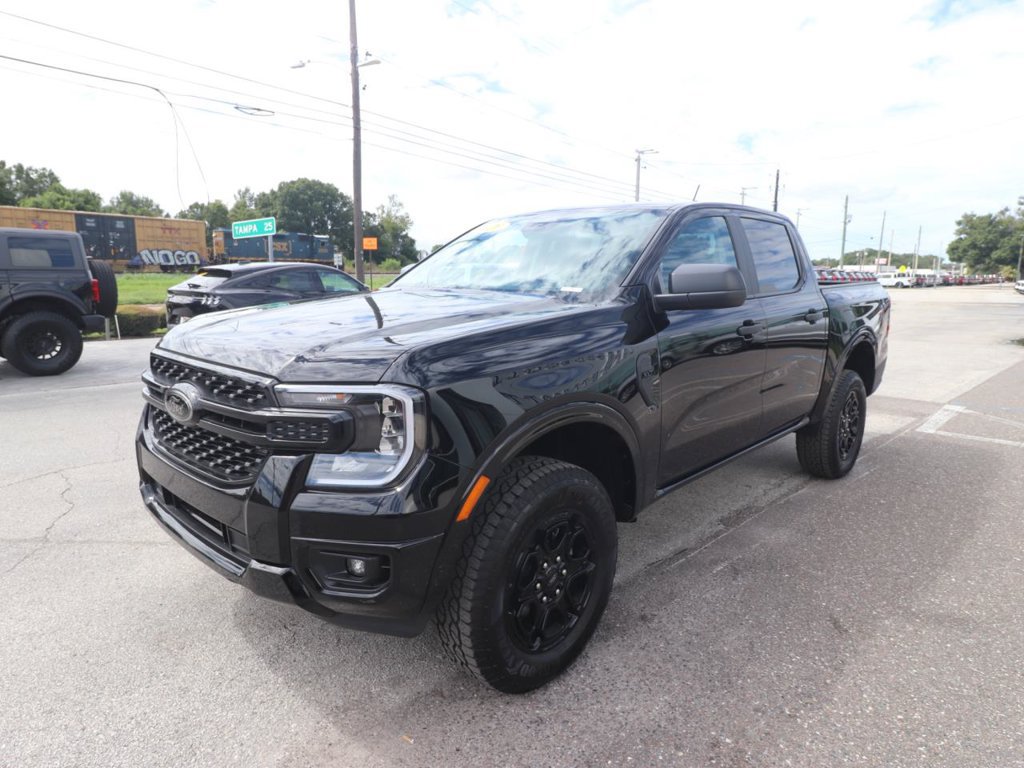 New 2026 Ford Ranger XLT w/ Black Appearance Package RWD image 7