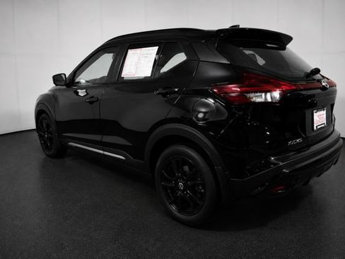 Certified 2024 Nissan Kicks SR FWD image 6