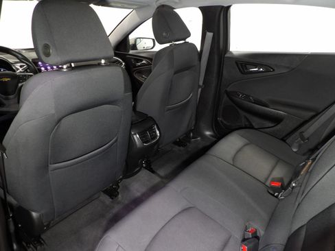 Used 2022 Chevrolet Malibu LT FWD image 12