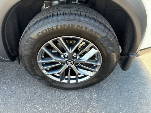 Used 2021 Nissan Rogue S AWD/4WD image 6