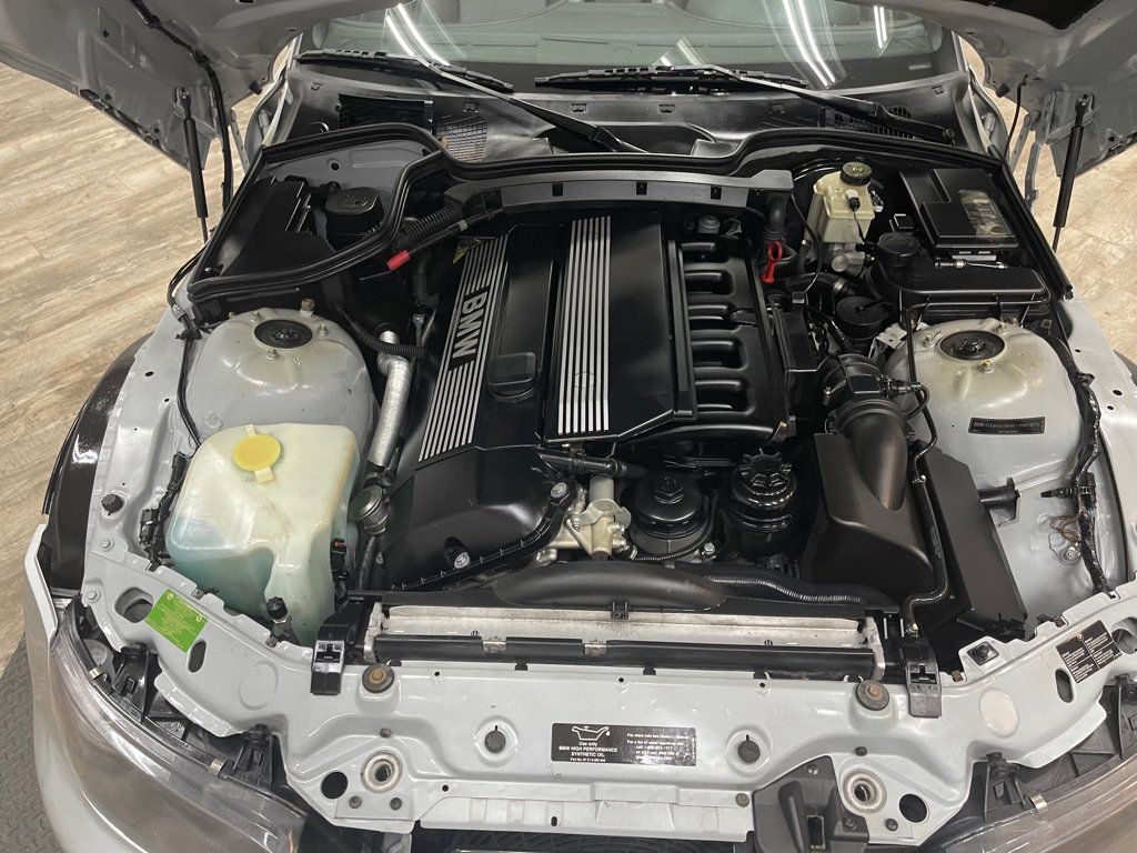 Used 2000 BMW Z3 2.5i RWD image 27