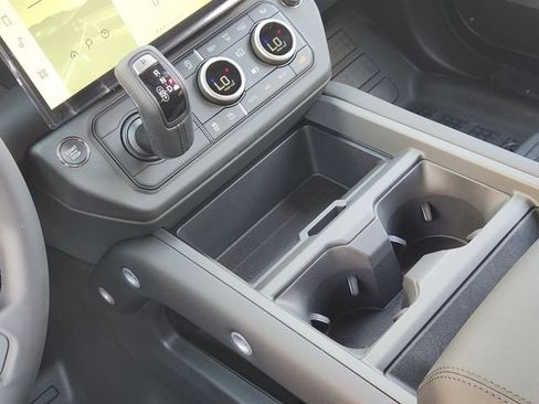New 2026 Land Rover Defender 110 S AWD/4WD image 19