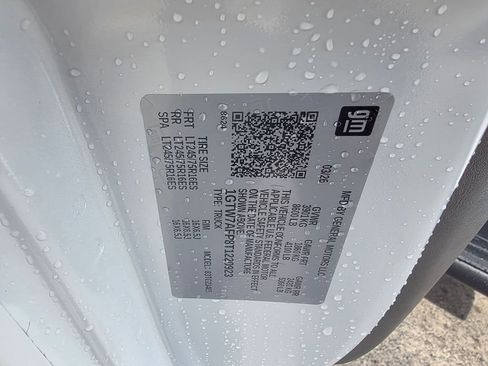 Used 2019 Chevrolet Express 2500 w/ Driver Convenience Package image 21