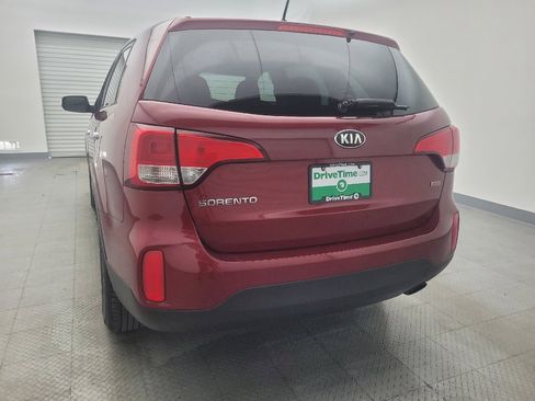 Used 2015 Kia Sorento LX image 6