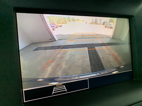 Used 2022 GMC Terrain SLE w/ Driver Convenience Package image 26