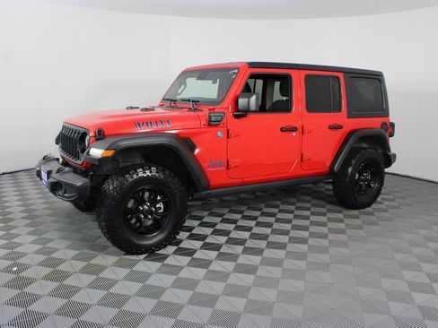 Used 2025 Jeep Wrangler Unlimited Sport S 4xe AWD/4WD image 2