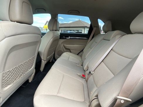 Used 2013 Kia Sorento LX w/ Convenience Pkg FWD image 26