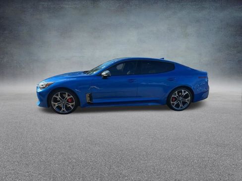 Used 2020 Kia Stinger GT2 image 11