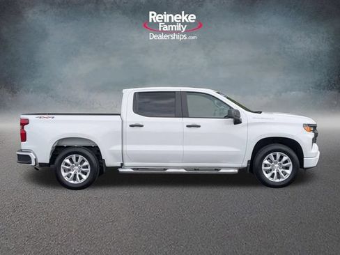 Used 2026 Chevrolet Silverado 1500 Custom AWD/4WD image 4