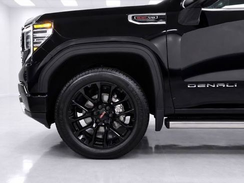 Used 2023 GMC Sierra 1500 Denali w/ Denali Reserve Package AWD/4WD image 4