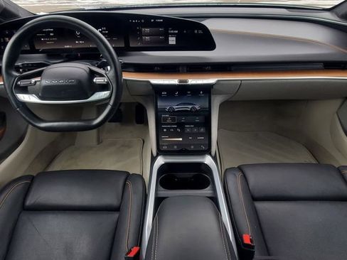 Used 2023 Lucid Air Touring image 28
