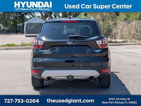 Used 2017 Ford Escape Titanium w/ Equipment Group 301A FWD image 4