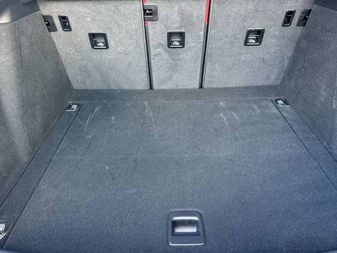 Used 2025 Porsche Macan image 17