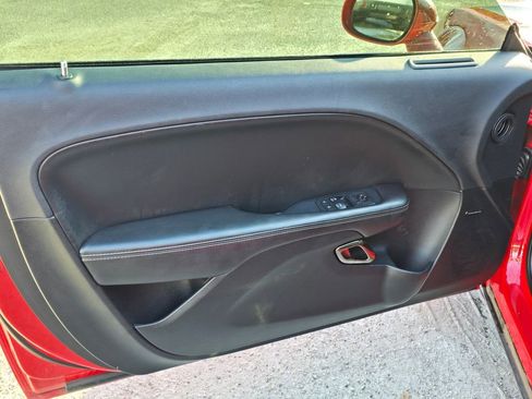 Used 2018 Dodge Challenger SRT Hellcat image 15