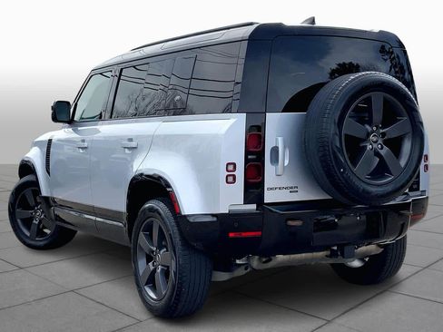 Used 2023 Land Rover Defender 110 X-Dynamic SE image 11