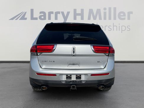 Used 2013 Lincoln MKX Base image 4