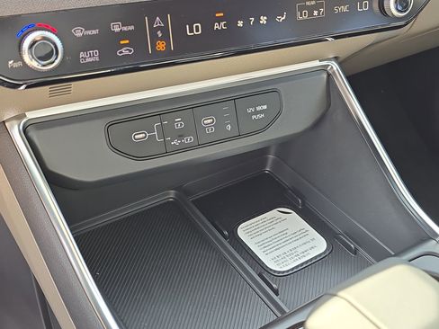 New 2026 Kia Carnival EX FWD image 26