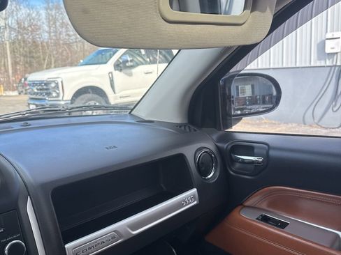 Used 2017 Jeep Compass High Altitude image 18