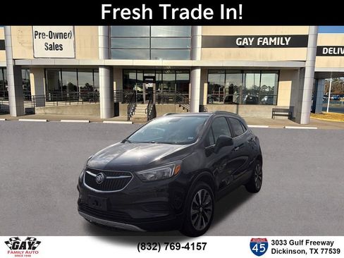 Used 2022 Buick Encore Preferred AWD/4WD image 3