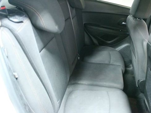 Used 2019 Chevrolet Trax LT image 9