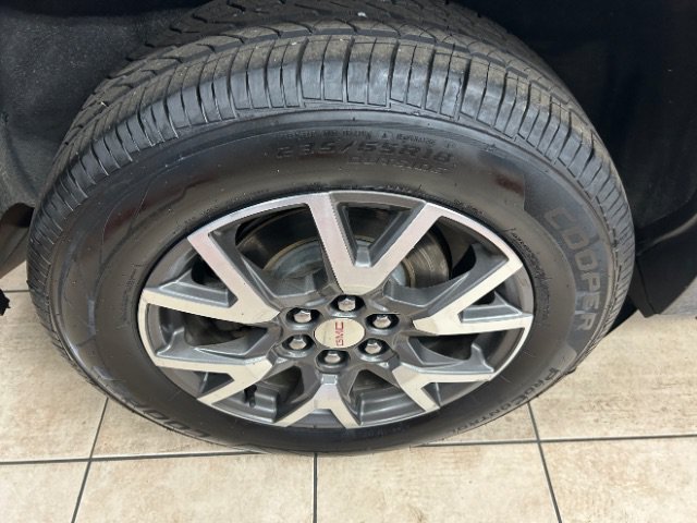 Used 2020 GMC Acadia SLE FWD image 19
