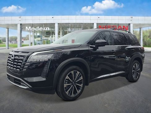 New 2026 Nissan Pathfinder Platinum w/ Cargo Package AWD/4WD image 1