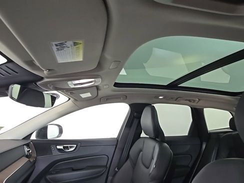 Certified 2023 Volvo XC60 B5 Plus w/ Protection Package Premier image 19