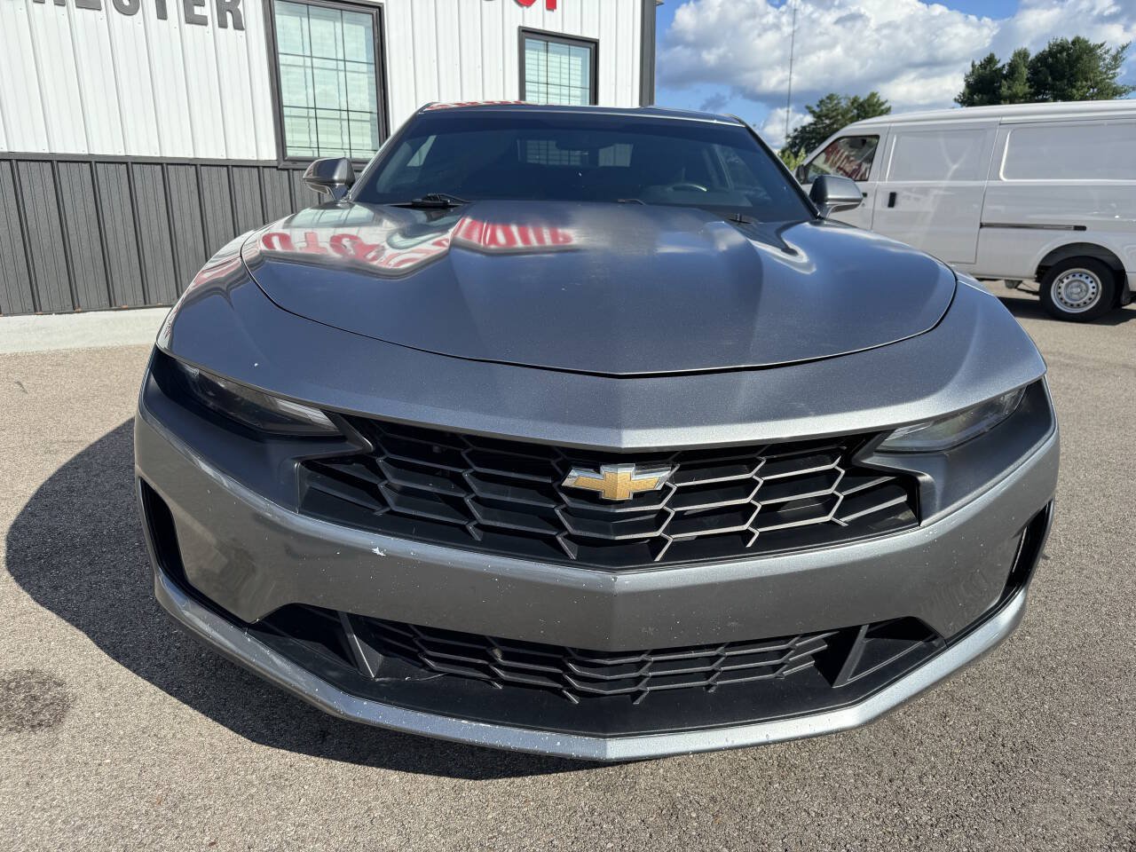 Used 2020 Chevrolet Camaro LT RWD image 2