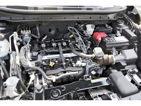 Used 2019 Nissan Kicks S image 36