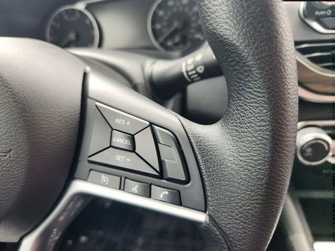 Used 2025 Nissan Altima 2.5 SV FWD image 17