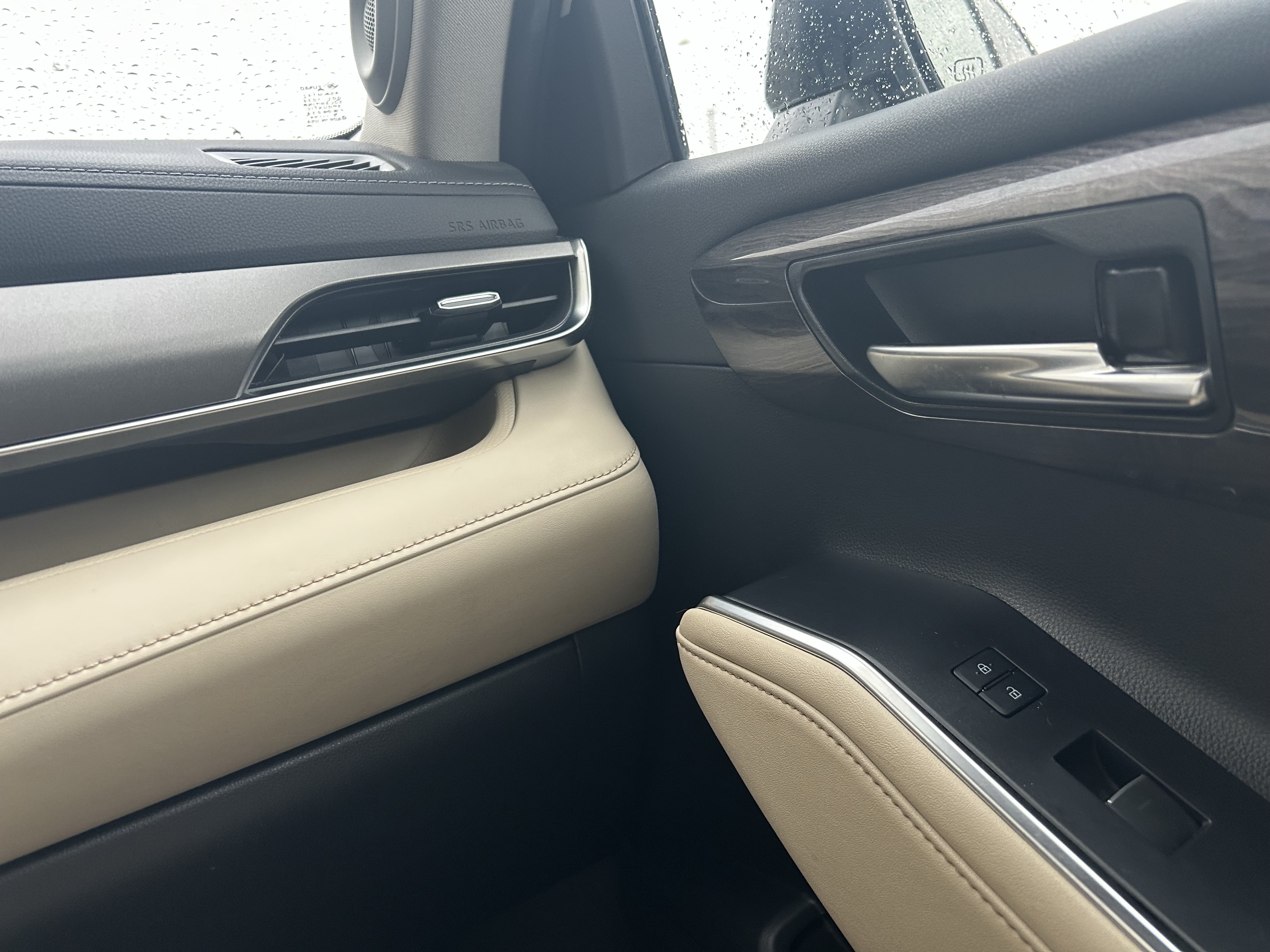 Used 2023 Toyota Highlander Limited AWD/4WD image 31