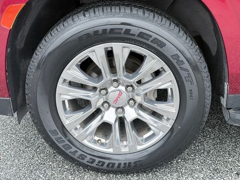 Used 2021 GMC Yukon Denali RWD image 37