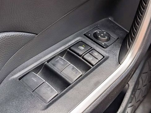 Used 2024 Toyota RAV4 XLE FWD image 29