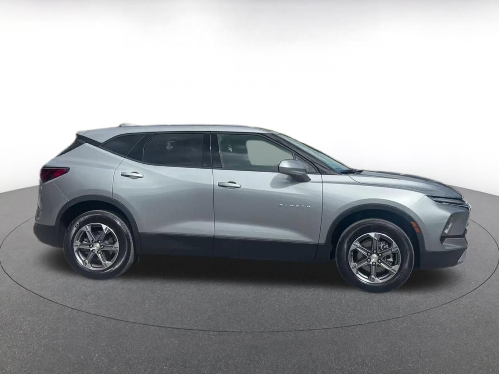 Used 2026 Chevrolet Blazer LT FWD image 15
