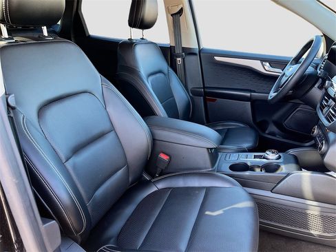 Used 2020 Ford Escape SEL image 28