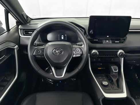 Used 2025 Toyota RAV4 XSE w/ Weather Package AWD/4WD image 33
