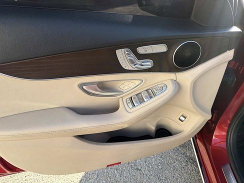 Used 2021 Mercedes-Benz C 300 Sedan image 14