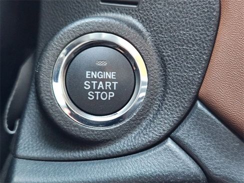 Certified 2022 Subaru Outback Touring XT w/ Popular Package #2 image 22