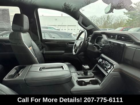 Used 2022 GMC Sierra 1500 AT4 w/ AT4 Premium Package AWD/4WD image 3