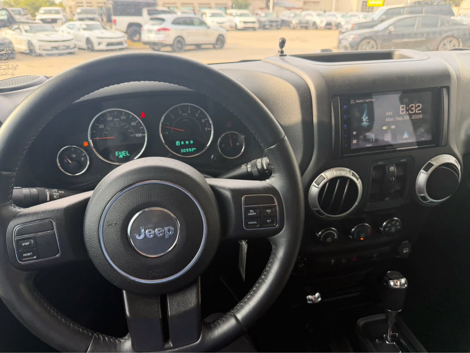 Used 2018 Jeep Wrangler Unlimited Sahara AWD/4WD image 5