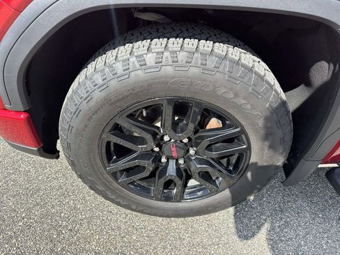 Used 2024 GMC Sierra 1500 Elevation w/ X31 Off-Road Package AWD/4WD image 6