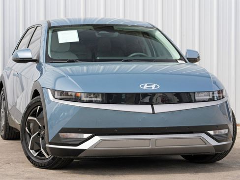 Used 2023 Hyundai Ioniq 5 SEL w/ Cargo Package image 2