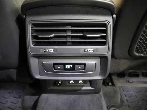 Used 2022 Audi Q7 3.0T Premium Plus image 32