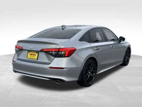 Used 2023 Honda Civic Sport image 8