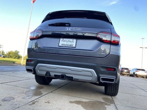 Used 2025 Honda Pilot Elite image 60