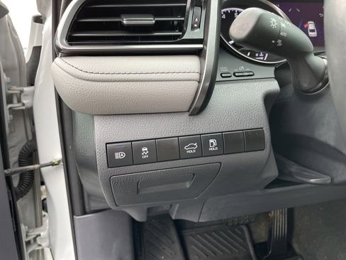 Certified 2023 Toyota Camry SE image 22