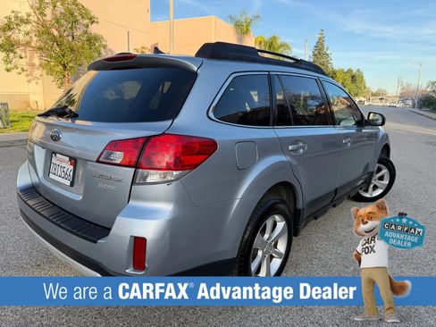 Used 2013 Subaru Outback 2.5i Limited AWD/4WD image 8