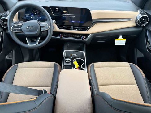 New 2026 Chevrolet Equinox ACTIV w/ Convenience Package III FWD image 11
